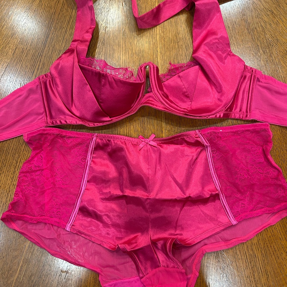Cacique Hot Pink Lace Sexy Plus Size 44B 22/24 Set Satiny NWOT